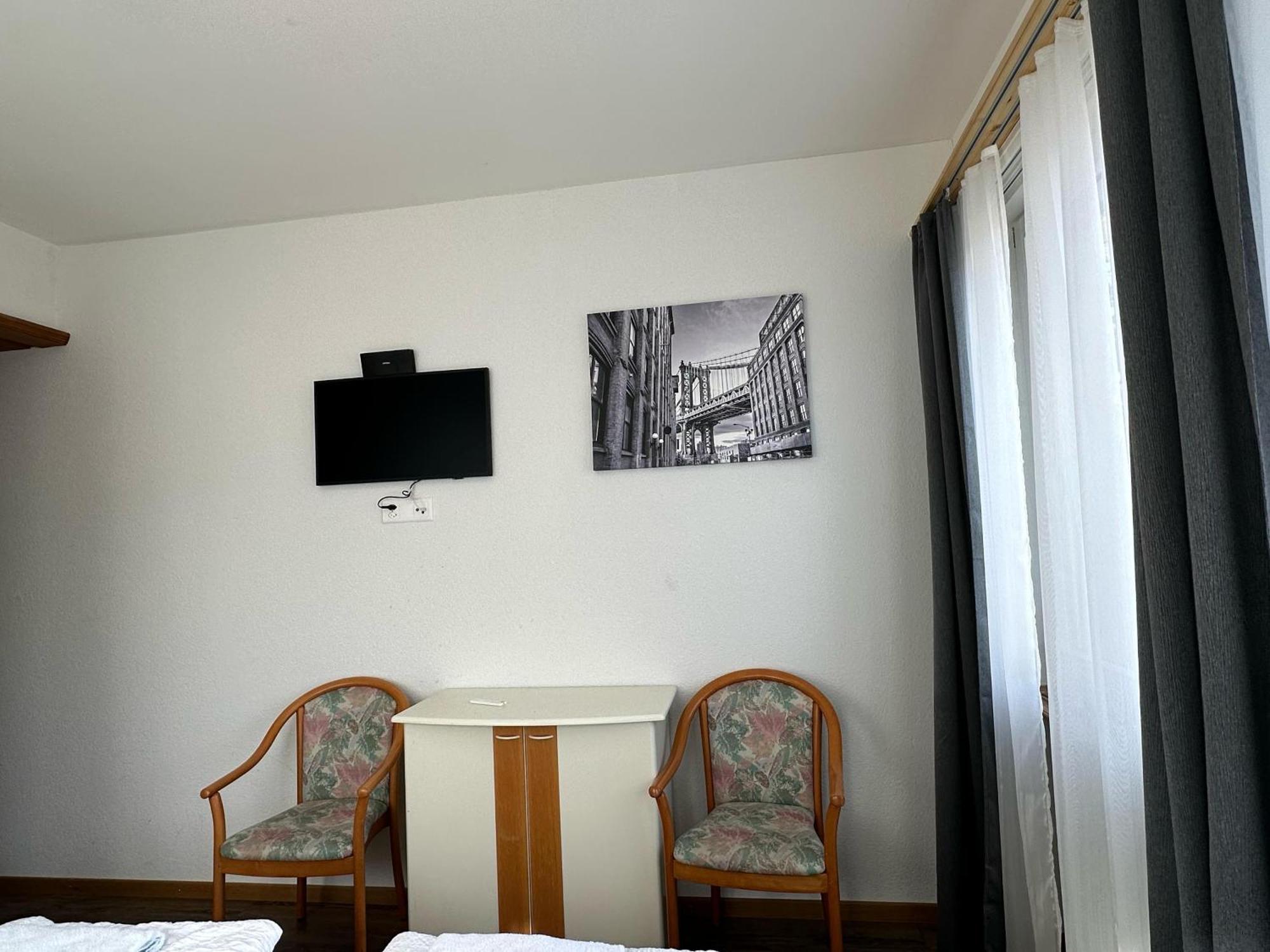Hotel Christina Wilderswil Ngoại thất bức ảnh